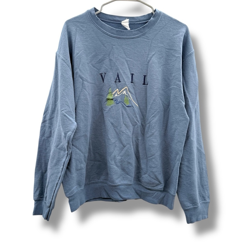 Vail Vintage Blue Embroidered Crewneck Sweatshirt Unisex Size Medium‎ Casual